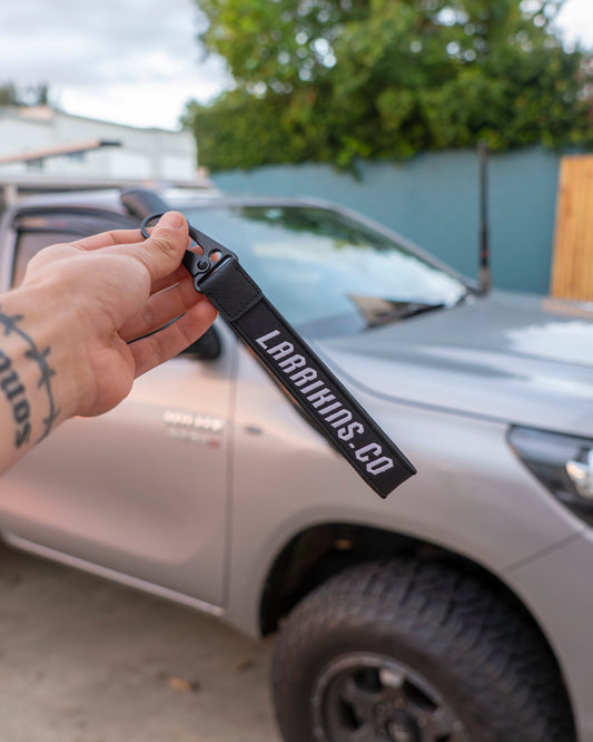 Larrikins Clip Tag